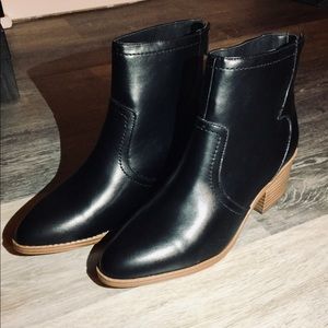 Forever 21 Faux Leather Ankle Boots